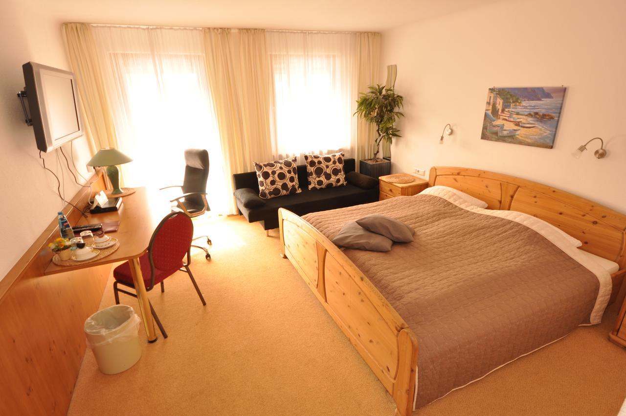 Landhotel Krone Alpirsbach Bagian luar foto