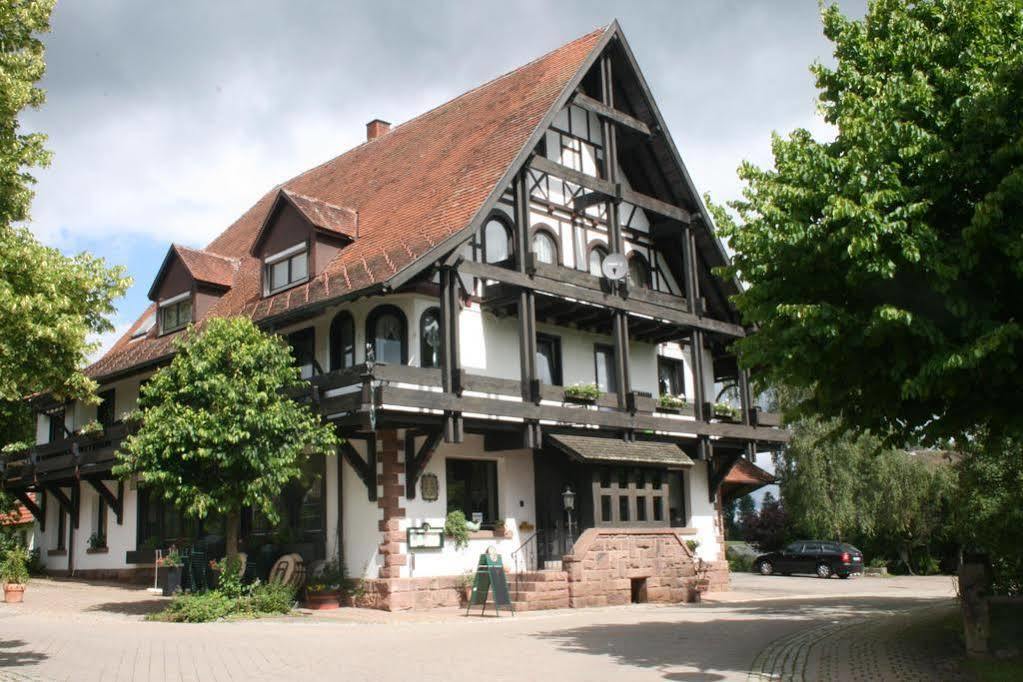 Landhotel Krone Alpirsbach Bagian luar foto